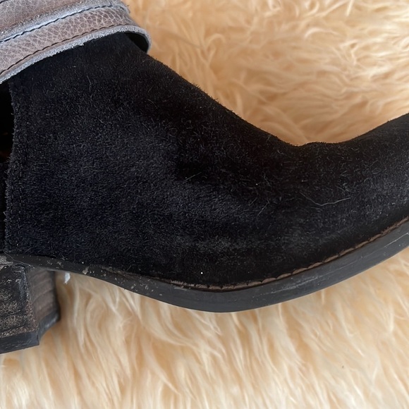 Rebels Black Suede Cut Out Ankle Booties Sz-7.5 - Picture 11 of 14